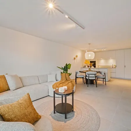 Troontesse - Stylish With Garage By The Sea Appartement