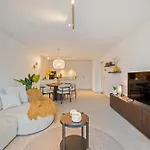 Apartment Troontesse - Stylish With Garage By The Sea